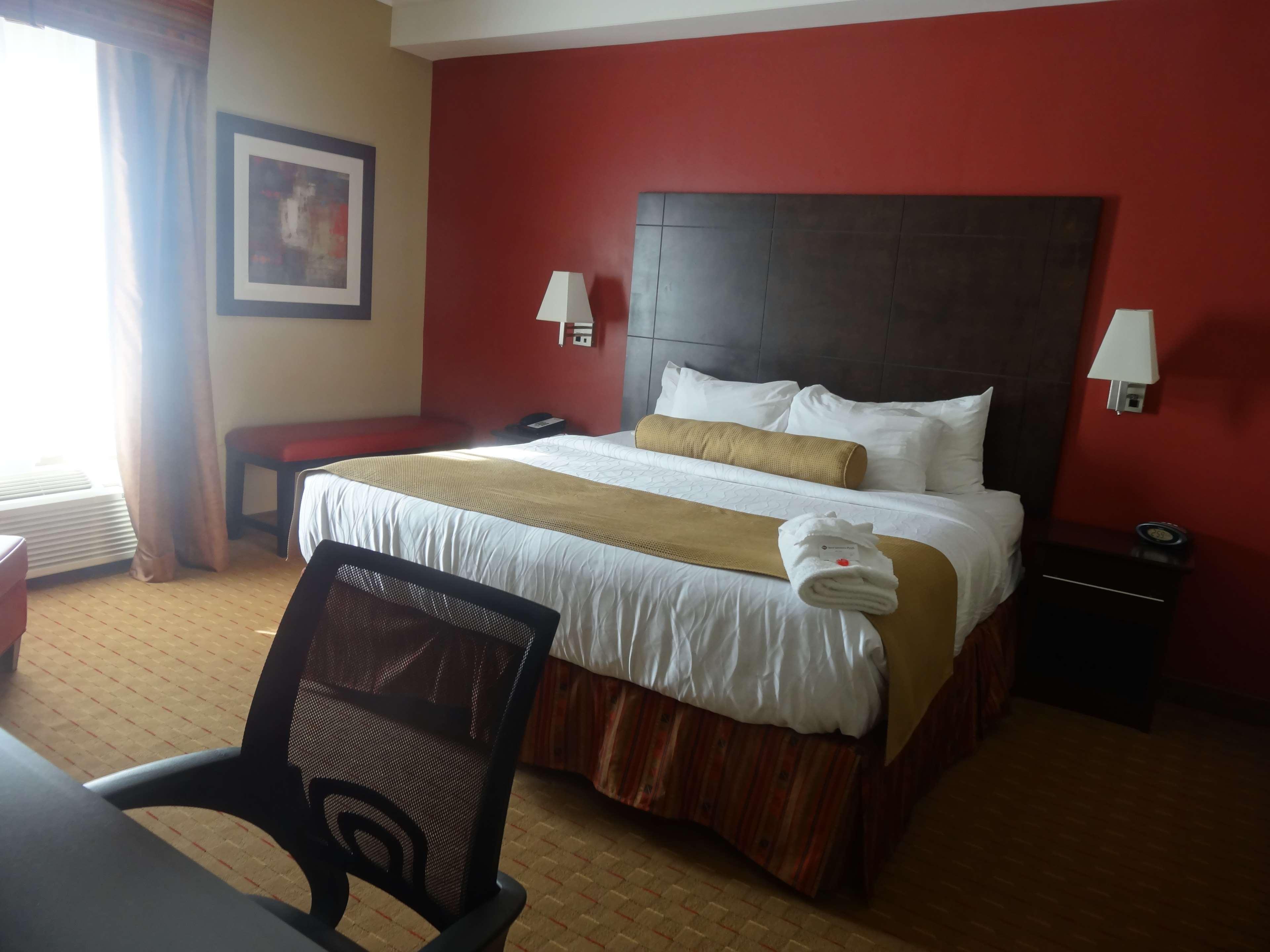 Best Western Plus Bowmanville Exterior foto