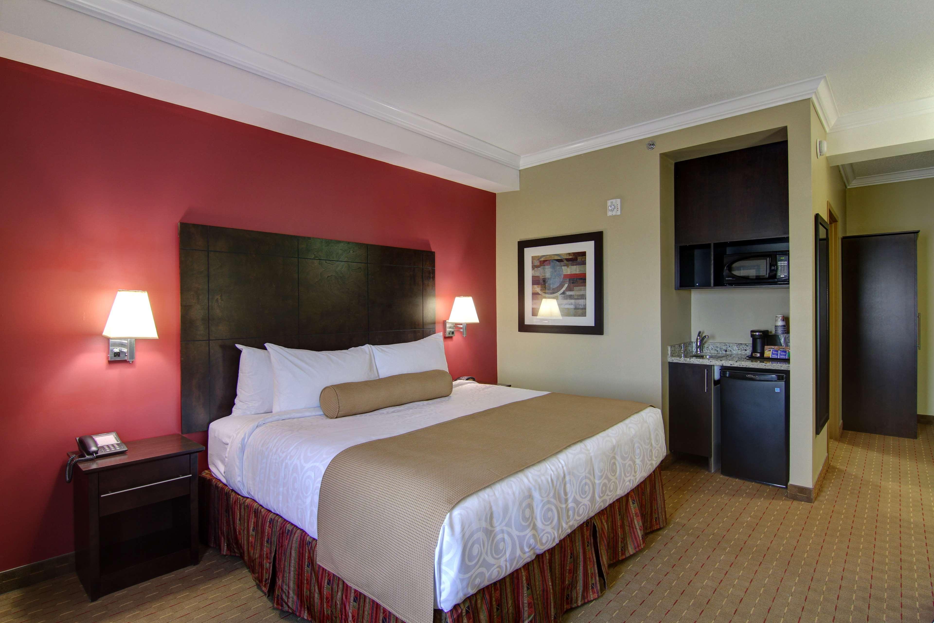 Best Western Plus Bowmanville Exterior foto