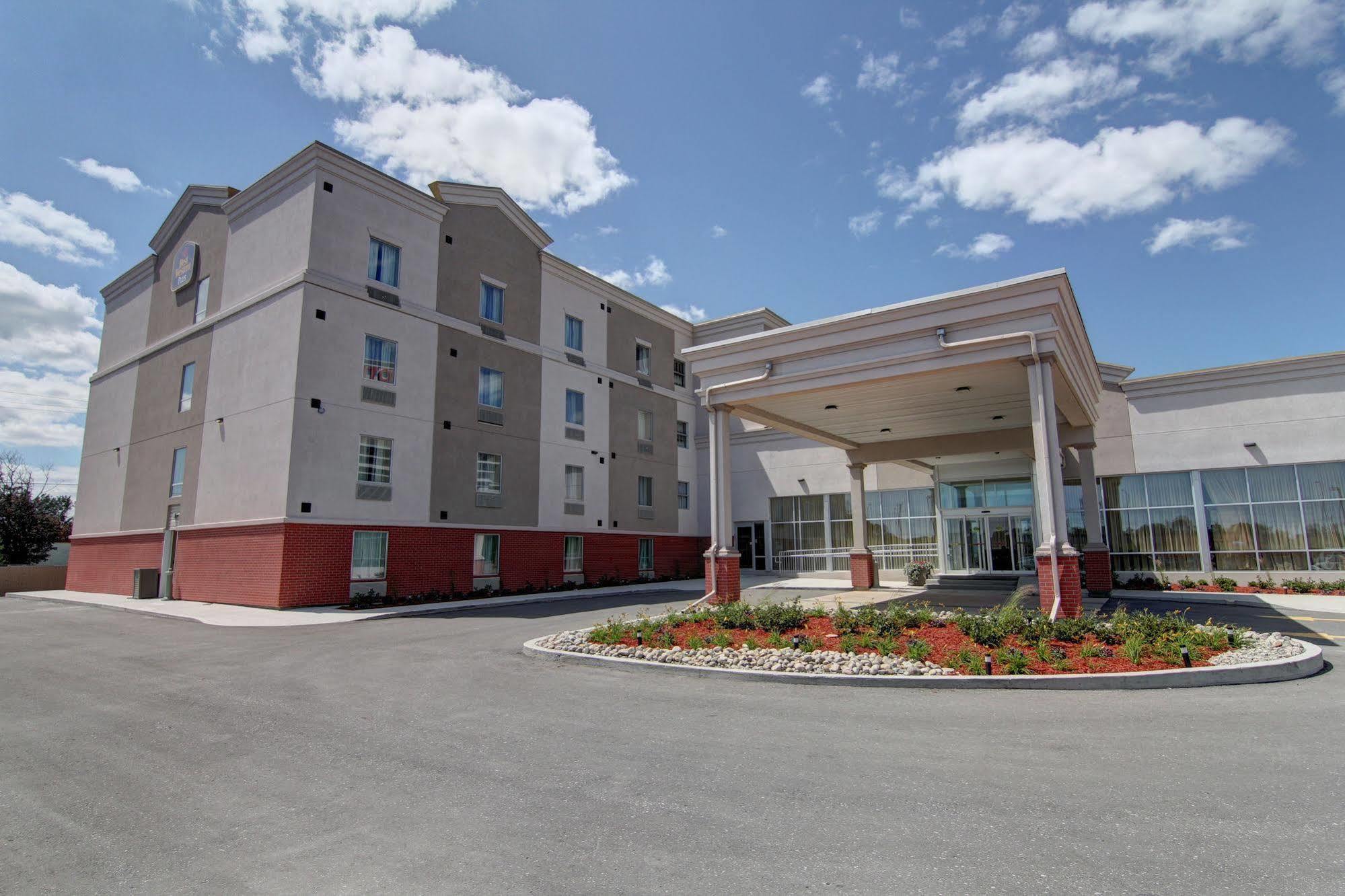 Best Western Plus Bowmanville Exterior foto